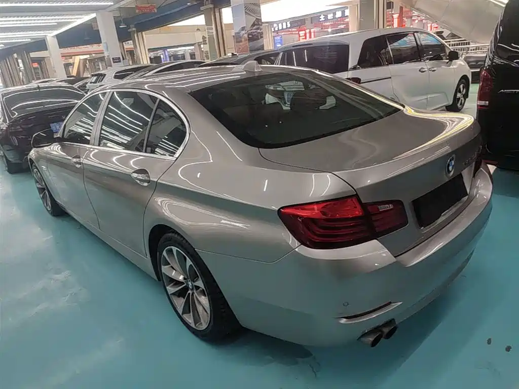 BMW 5 Series 2016 — фото 5