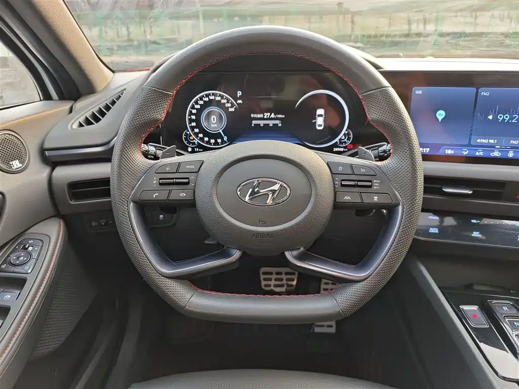 Hyundai Sonata 2023 — фото 13
