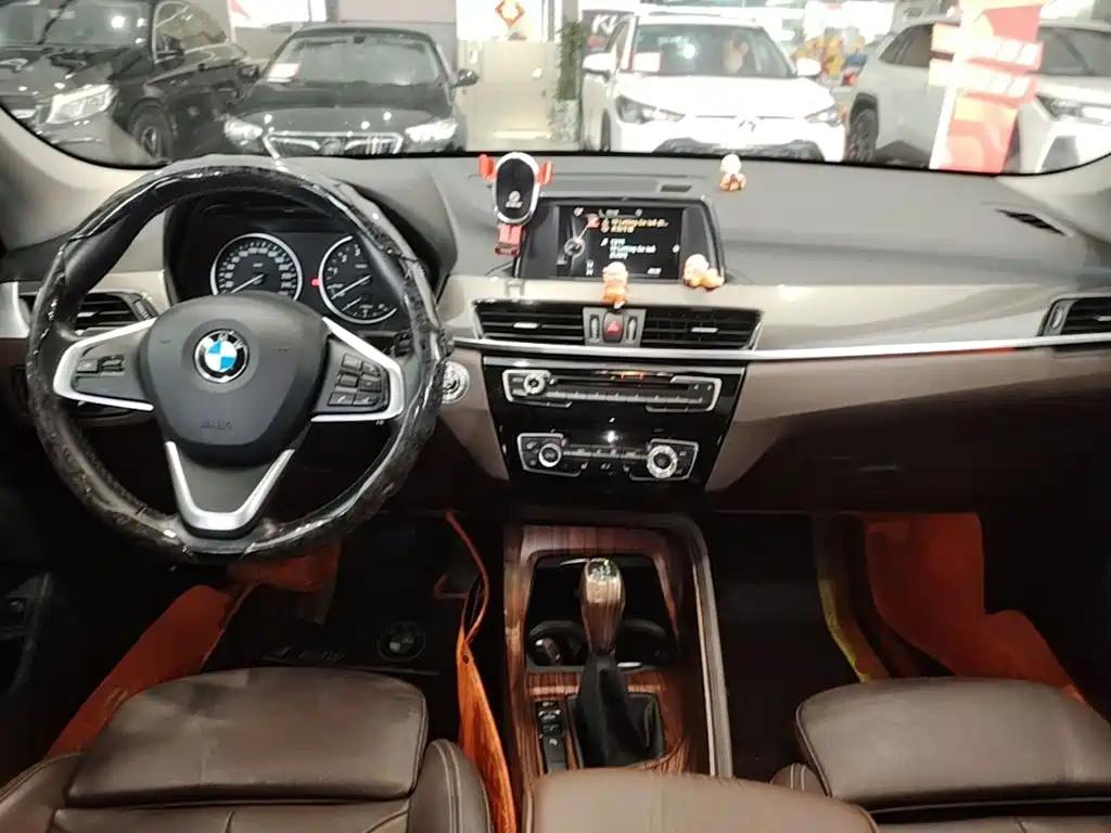 BMW X1 2017 — фото 10