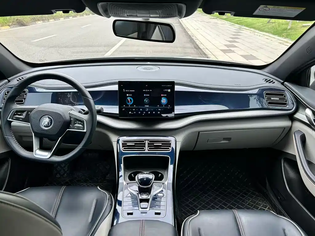 BYD Qin PLUS 2022 — фото 8