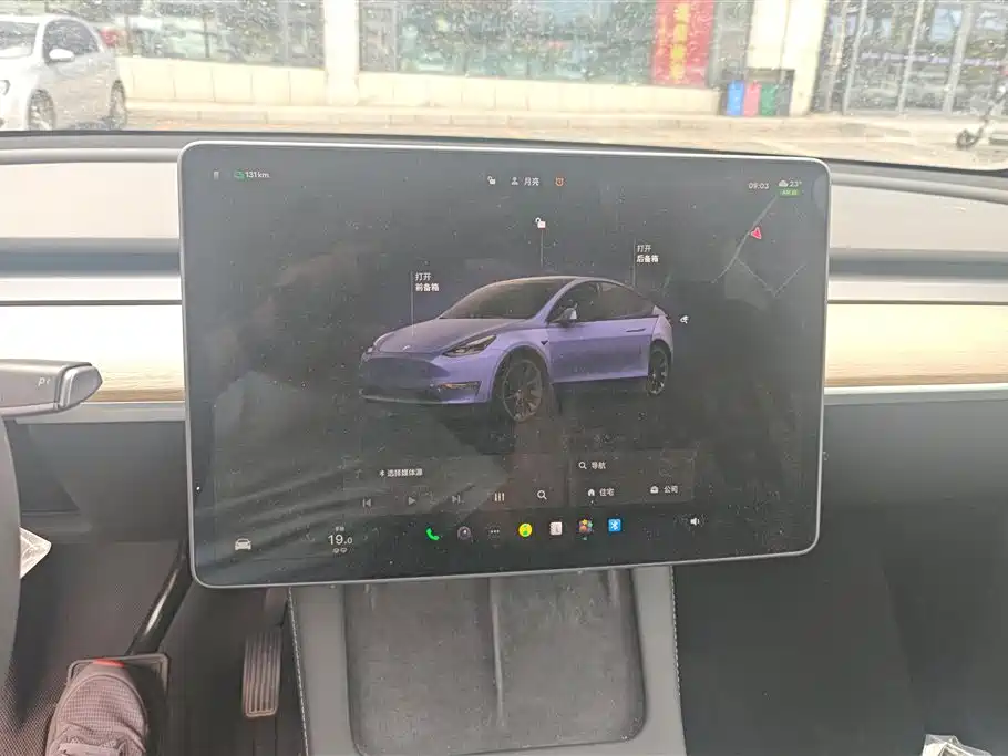 Tesla Model Y 2022 — фото 13