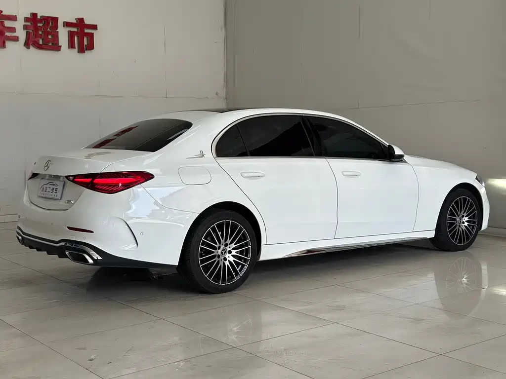 Mercedes-Benz C-Class 2023 — фото 18