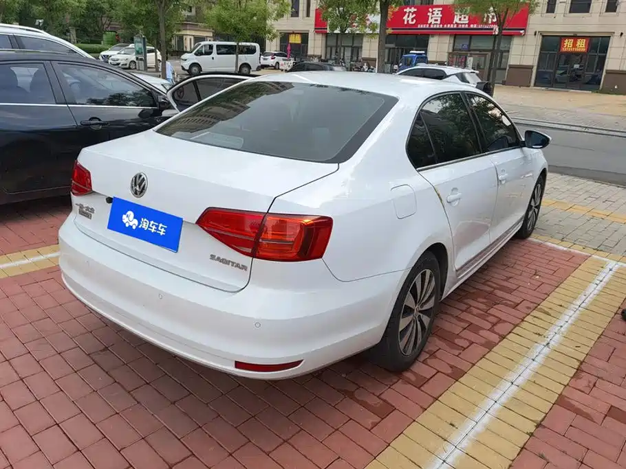 Volkswagen Sagitar 2019
