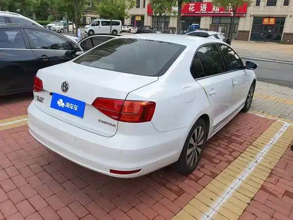 Volkswagen Sagitar 2019
