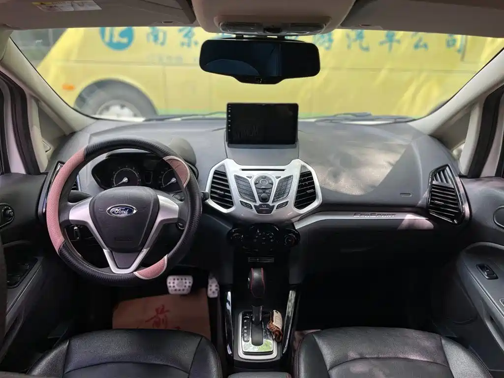Ford Ecosport 2015 — фото 16