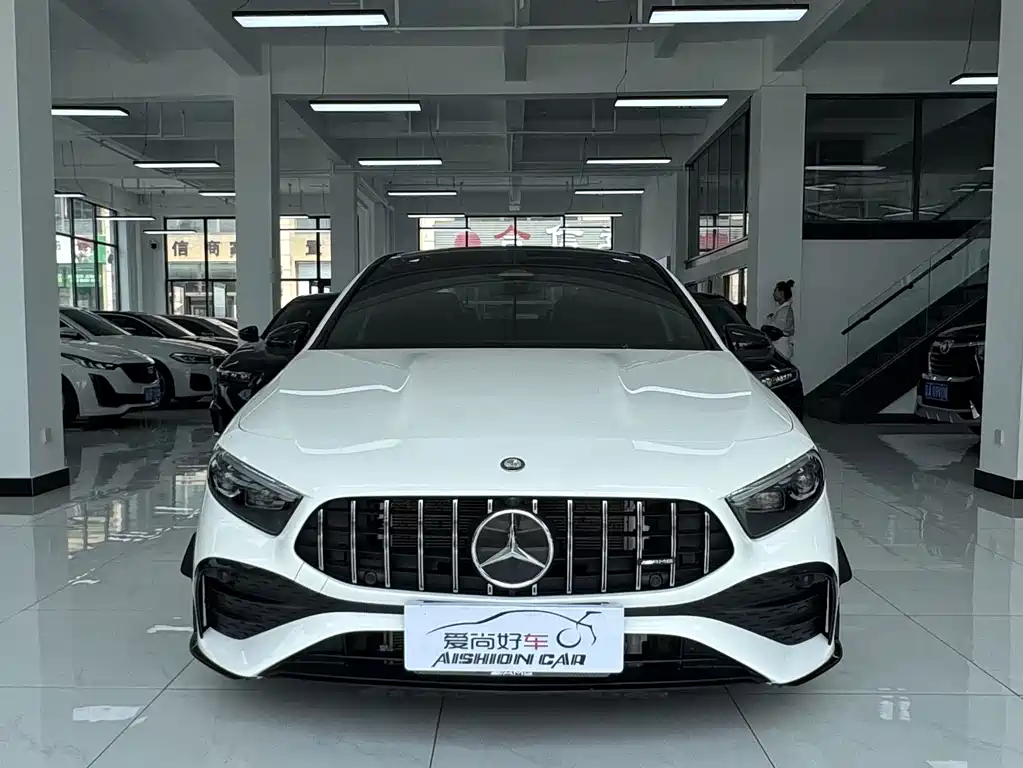 Mercedes-Benz A-Class AMG 2026 — фото 2