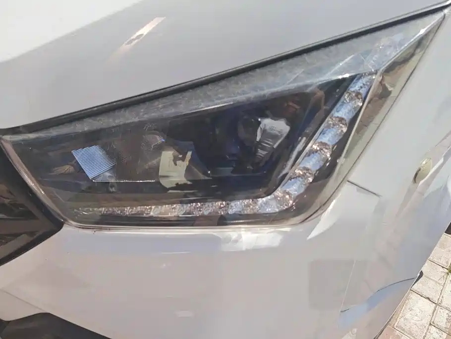 JMC Tesla 2022