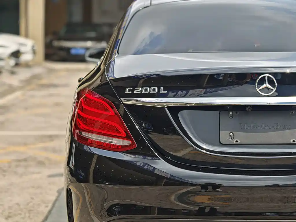 Mercedes-Benz C-Class 2018 — фото 24