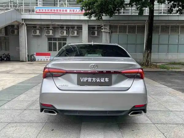 Toyota Avalon 2023