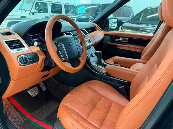 Land Rover Range Rover Sport 2013