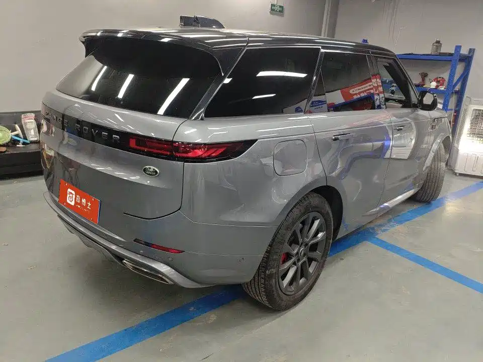Land Rover Range Rover Sport 2024 — фото 4