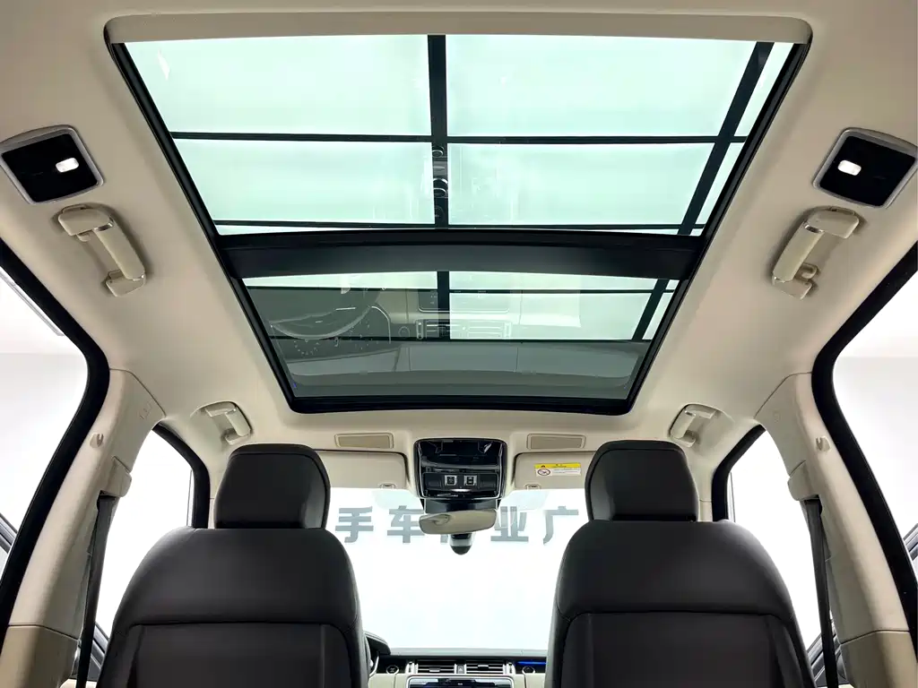 Land Rover Range Rover 2022 — фото 13
