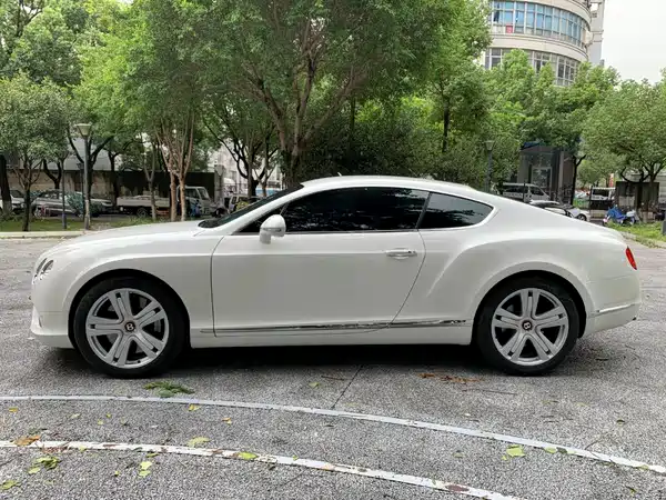 Bentley Continental 2013