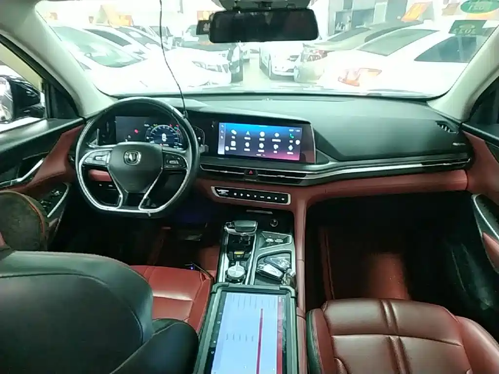 Changan CS75PLUS 2020 — фото 10