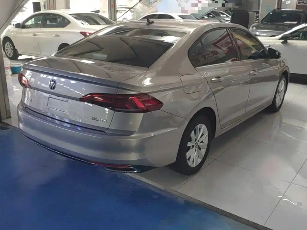 Volkswagen Bora 2021