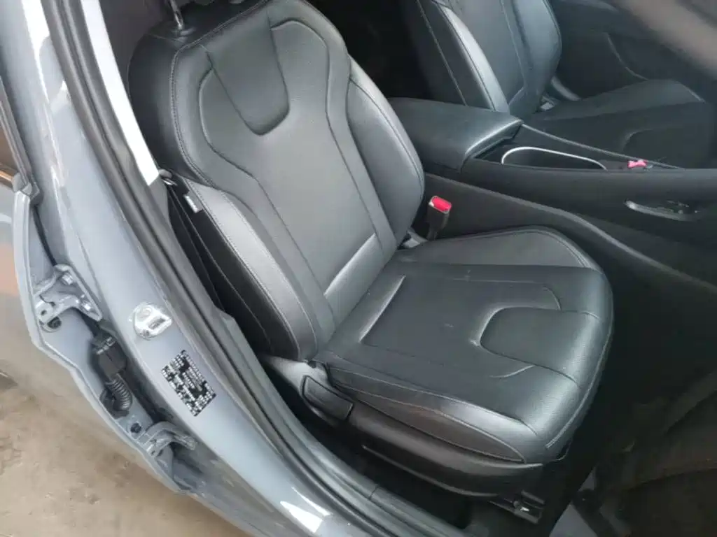 Hyundai Elantra 2023 — фото 25