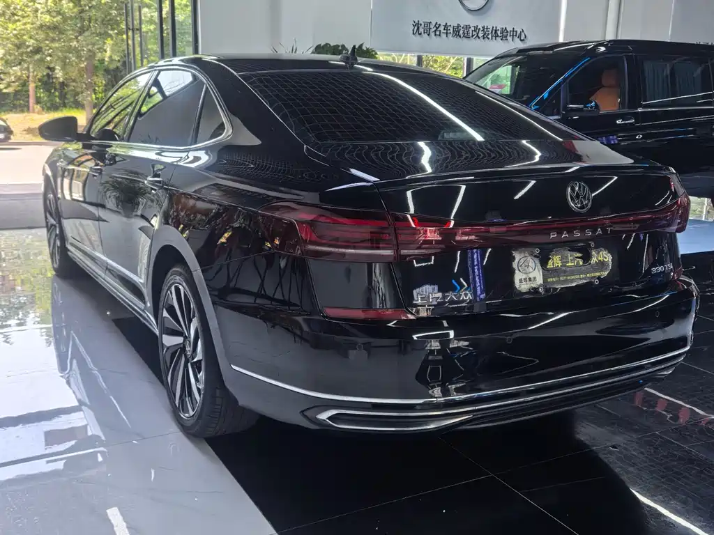 Volkswagen Passat 2022