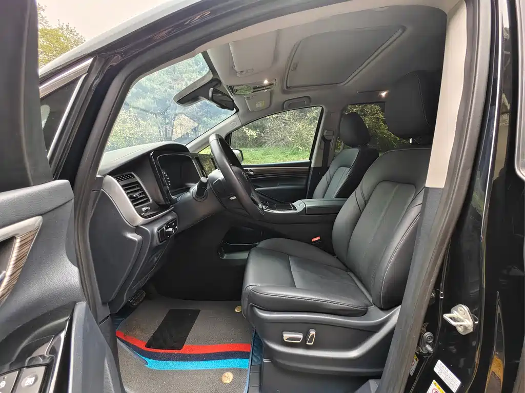 GAC Motor Trumpchi M8 2023 — фото 10