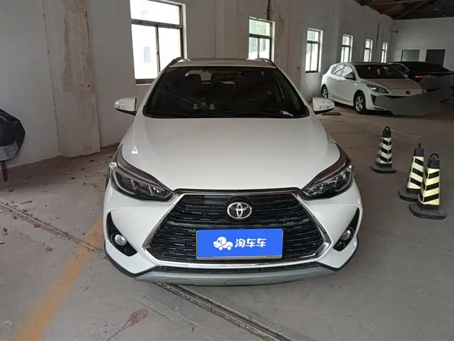 Toyota Yaris L 2022