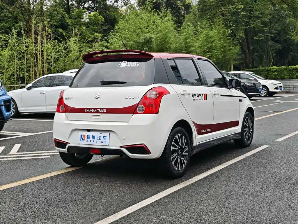 Suzuki Swift 2018 — фото 22