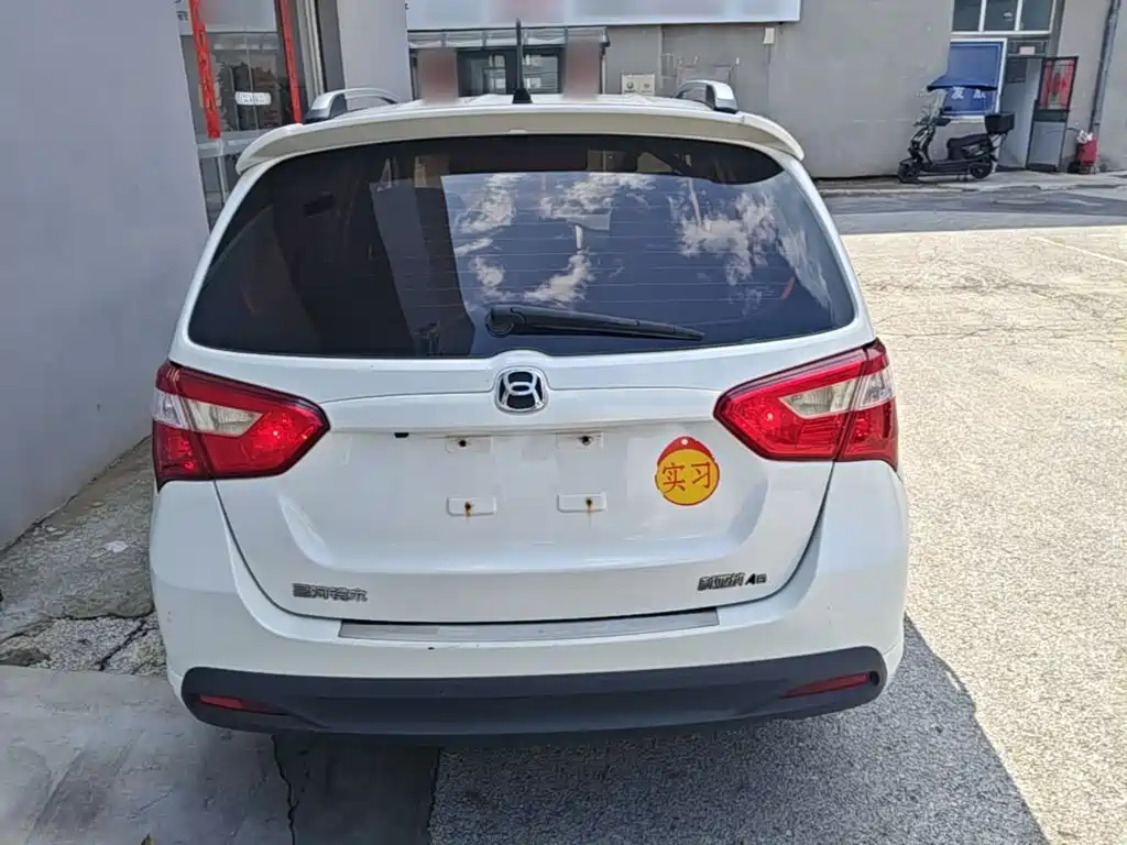 Suzuki Liana A6 2015 — фото 6