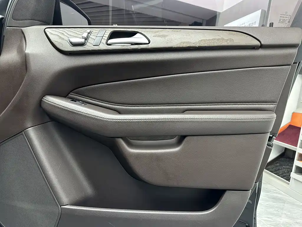 Mercedes-Benz GLE 2017 — фото 25