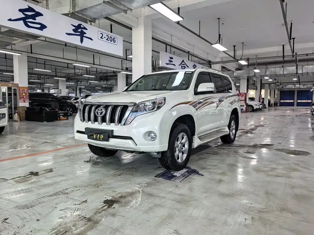 Toyota Prado 2014 — фото 1
