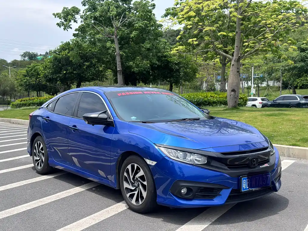 Honda Civic 2017 — фото 3