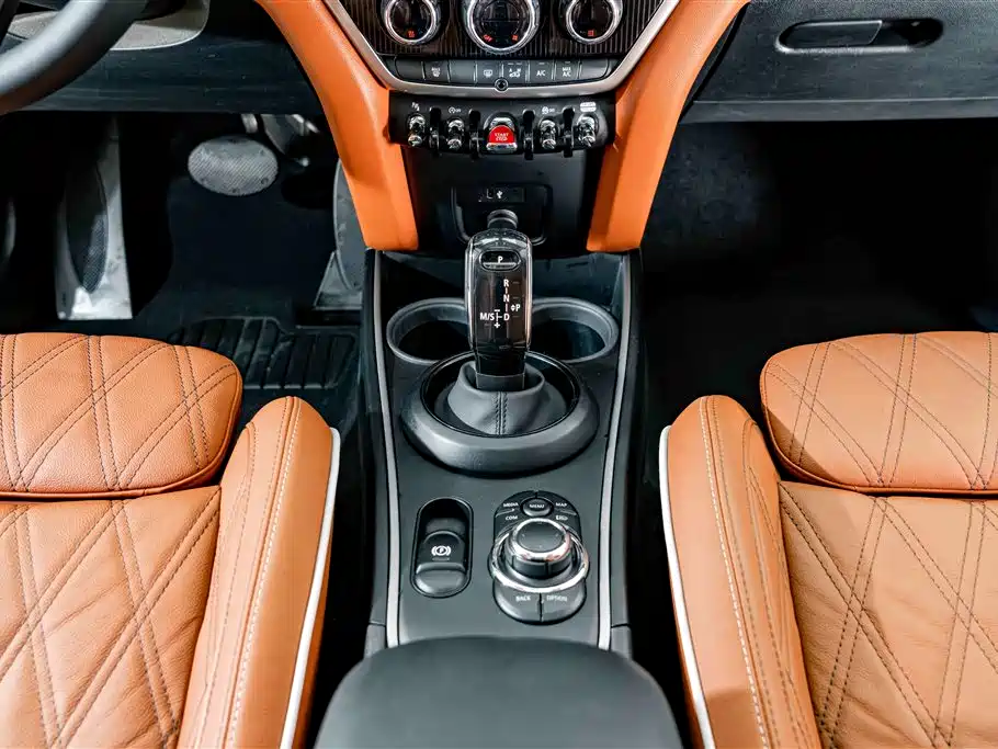MINI Countryman 2022 — фото 13