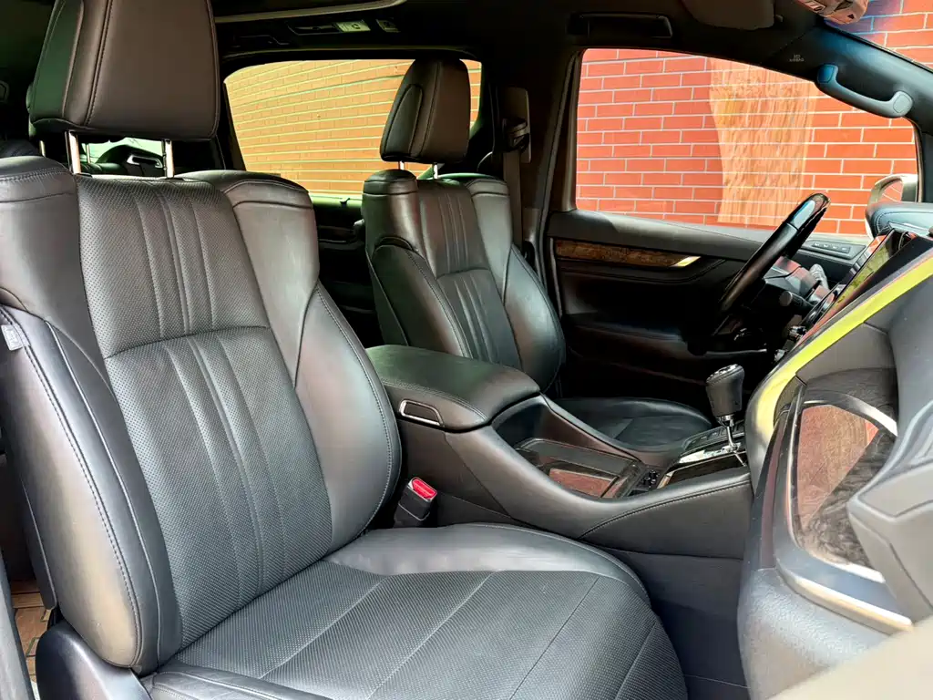 Toyota Vellfire 2021 — фото 17