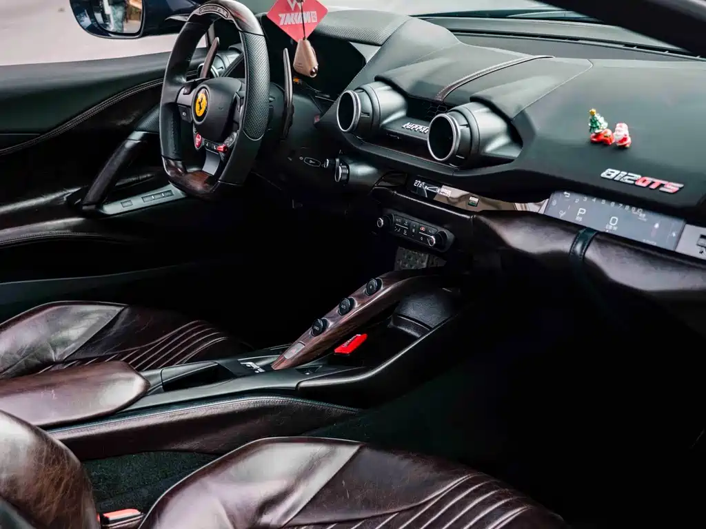 Ferrari 812 2023 — фото 24