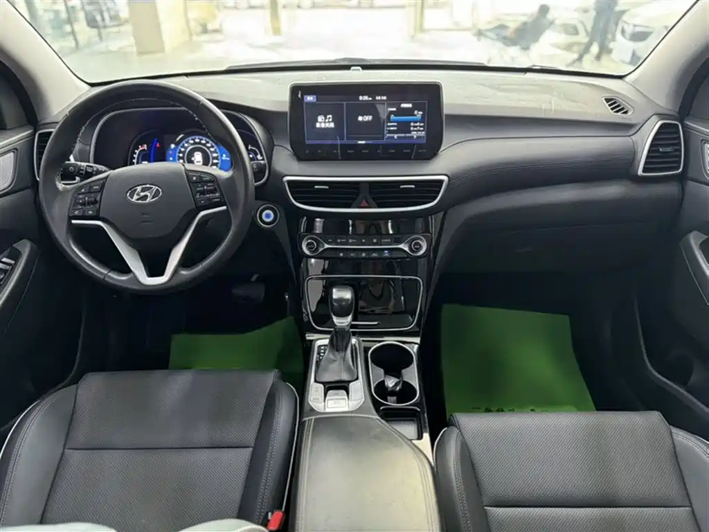 Hyundai Tucson 2019 — фото 11
