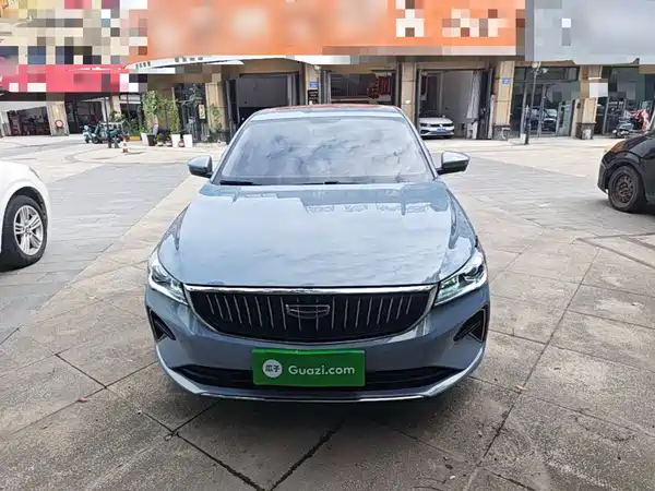 Geely Emgrand 2024