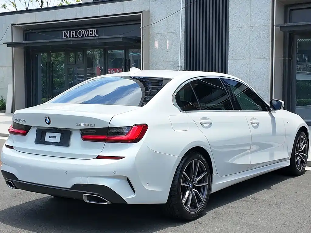 BMW 3 Series 2021