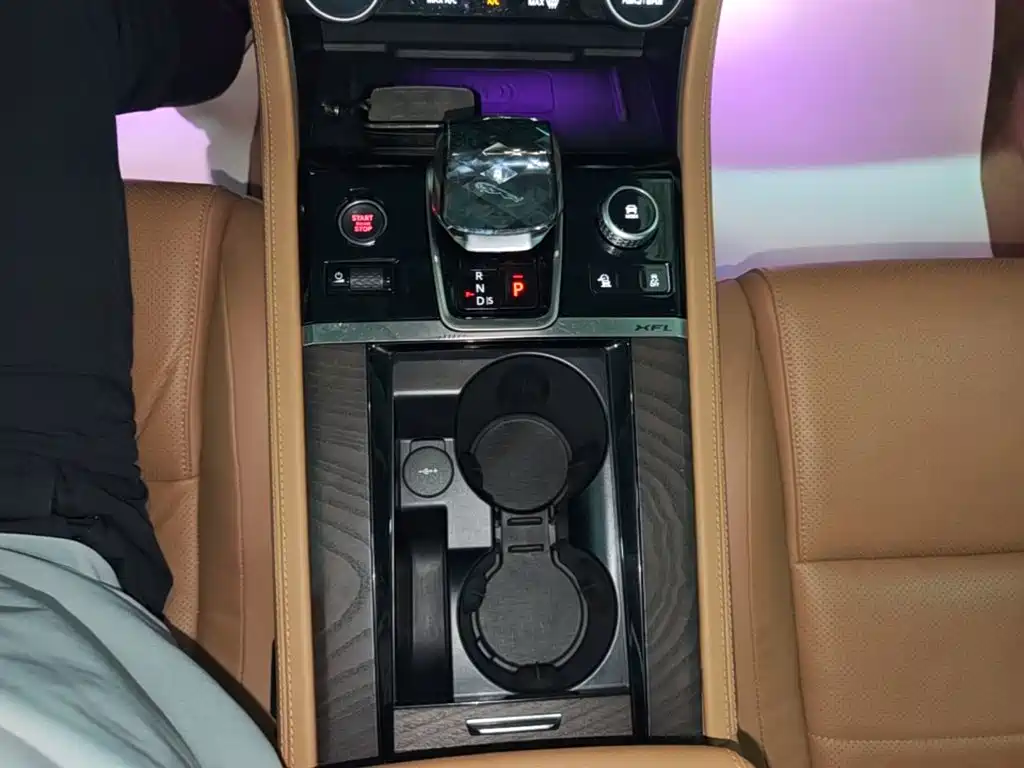Jaguar XFL 2024 — фото 14