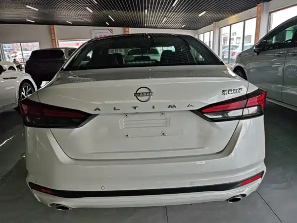 Nissan Teana 2023