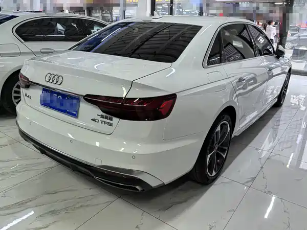 Audi A4L 2024