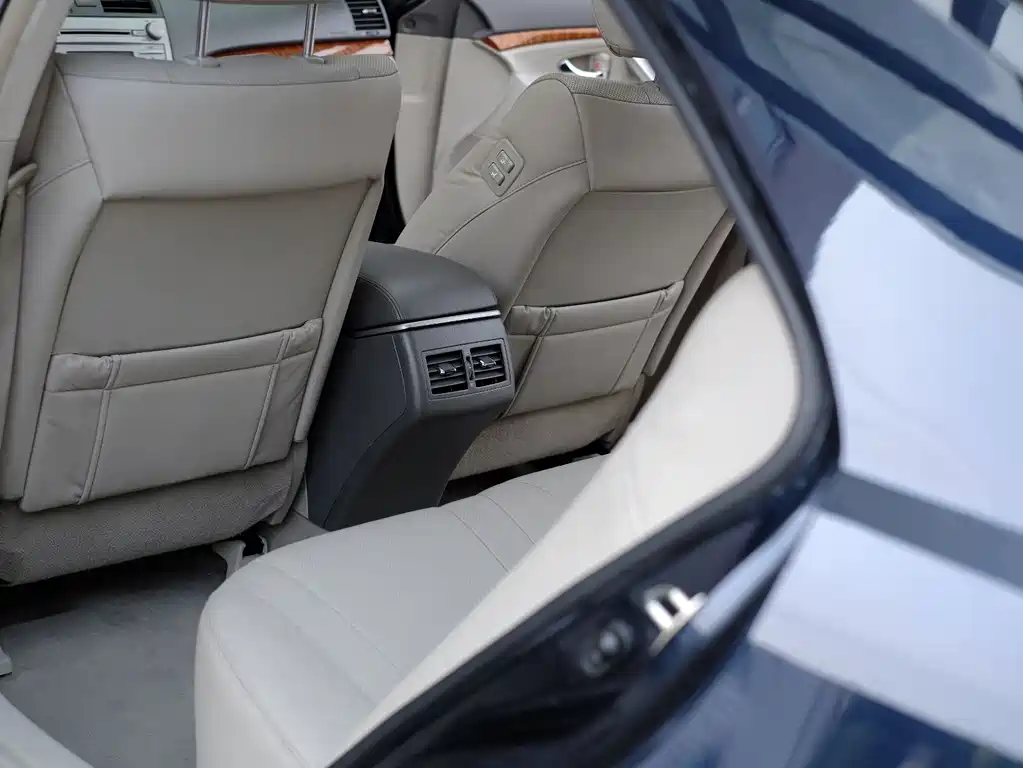 Toyota Camry 2008 — фото 28