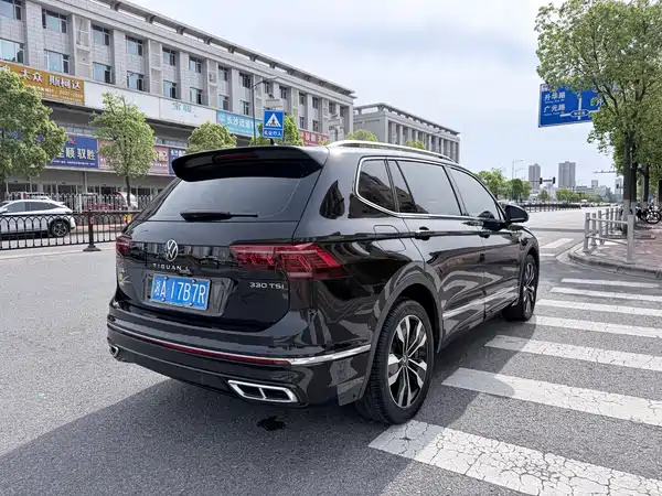 Volkswagen Tiguan L 2022