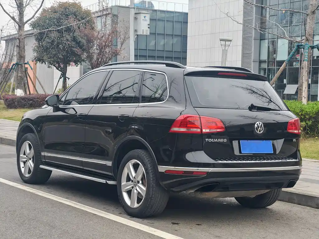 Volkswagen Touareg 2017 — фото 3