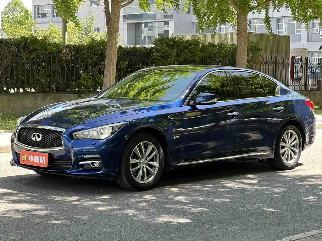 Infiniti Q50L 2017 — фото 13