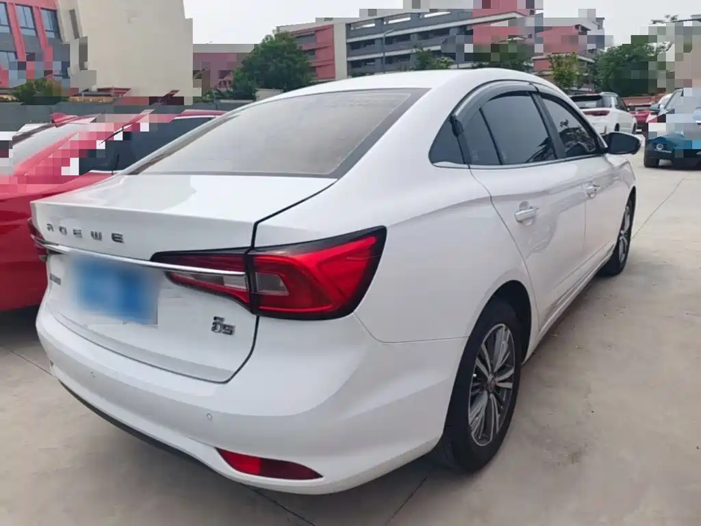 Roewe i5 2019