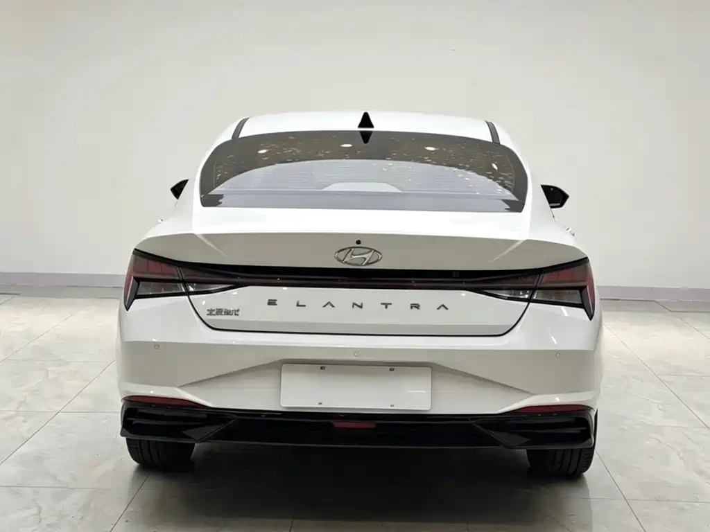 Hyundai Elantra 2020