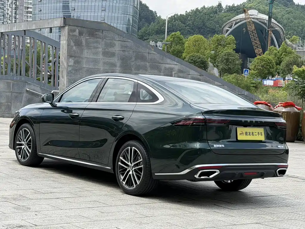 Geely Emgrand 2026