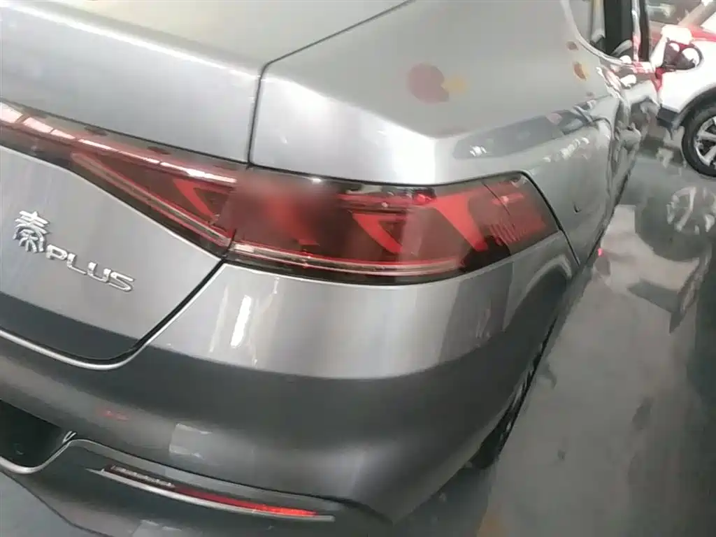 BYD Qin PLUS 2022 — фото 8