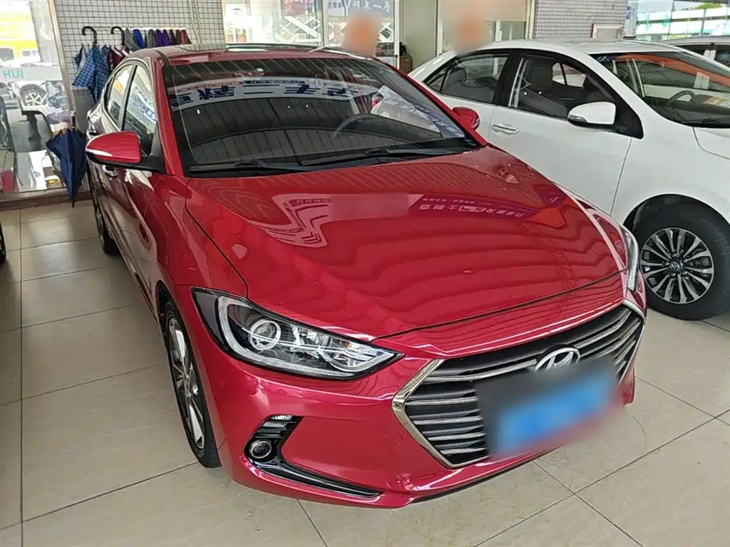 Hyundai Elantra 2019 — фото 4