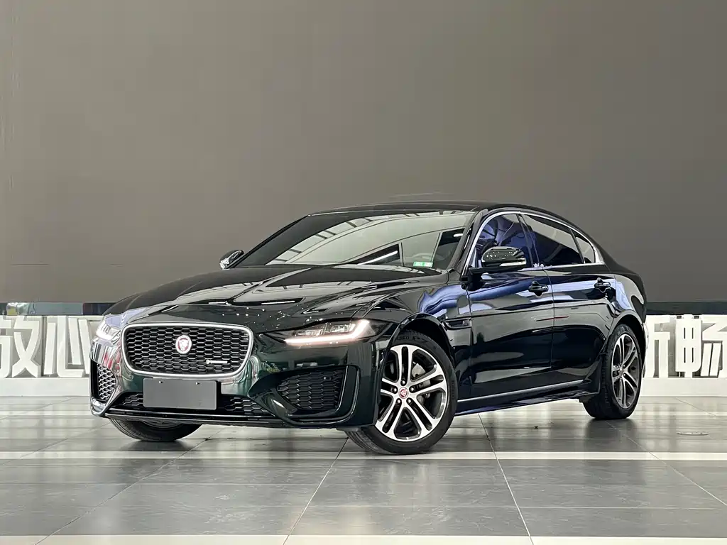 Jaguar XEL 2023 — фото 1