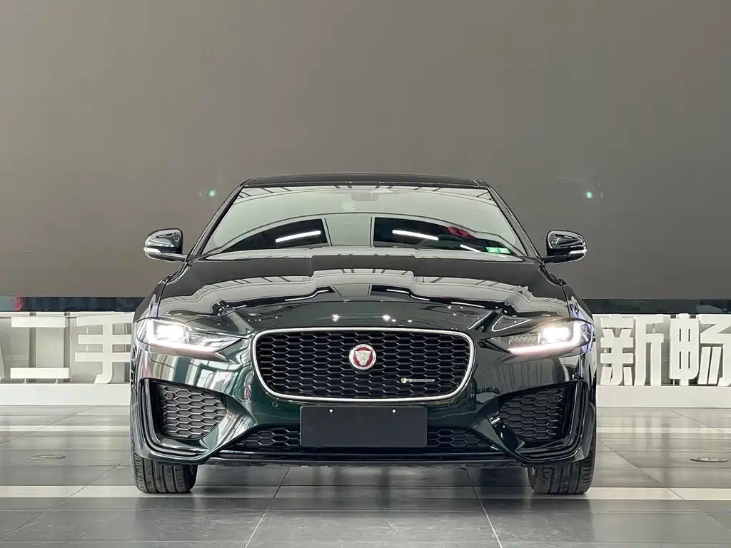 Jaguar XEL 2023 — фото 2