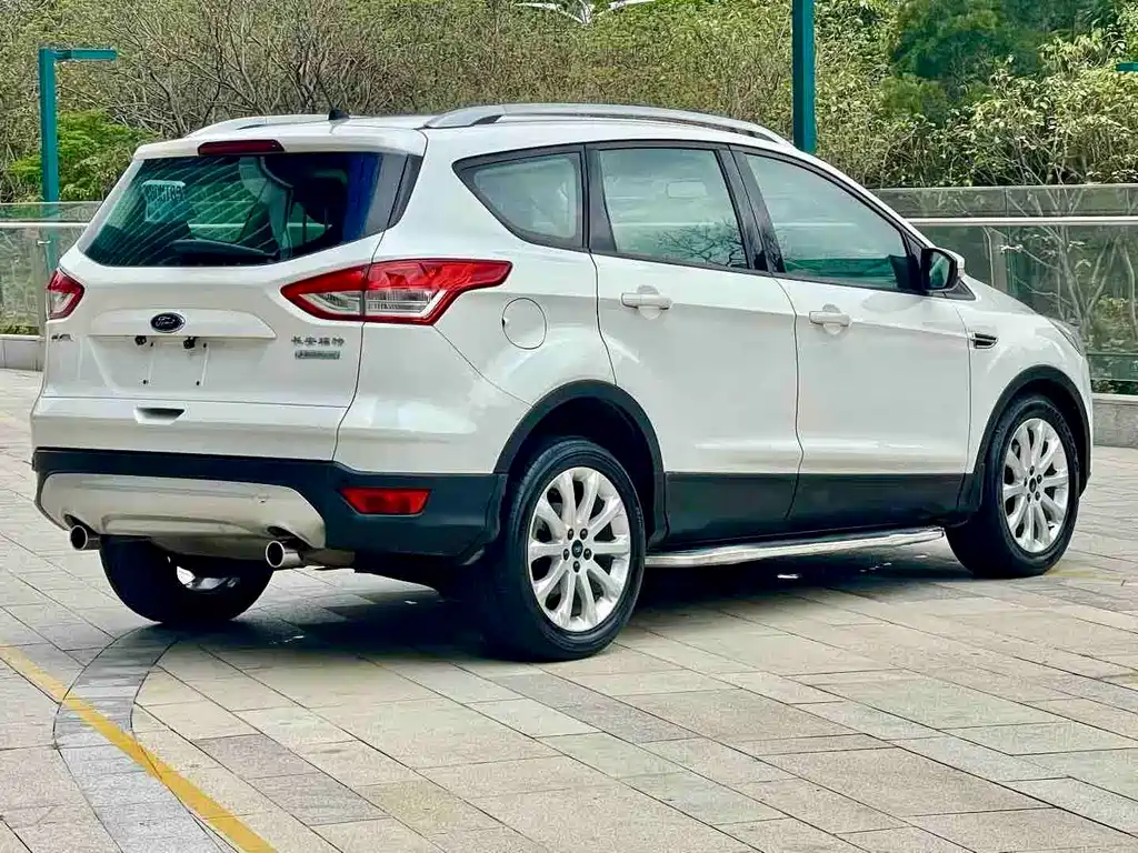 Ford Kuga 2014 — фото 4