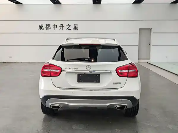 Mercedes-Benz GLA 2016